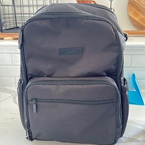 Jujube Be Zealous in Blackout